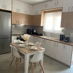 Elma 2 Apartament Kremastí